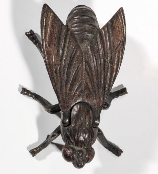 CAST IRON WINGED INSECT STOVE TOP