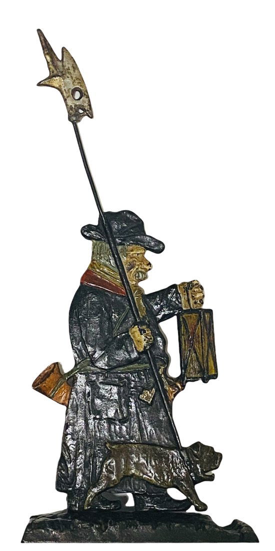 CAST IRON YEOMAN WITH A BULL DOG,