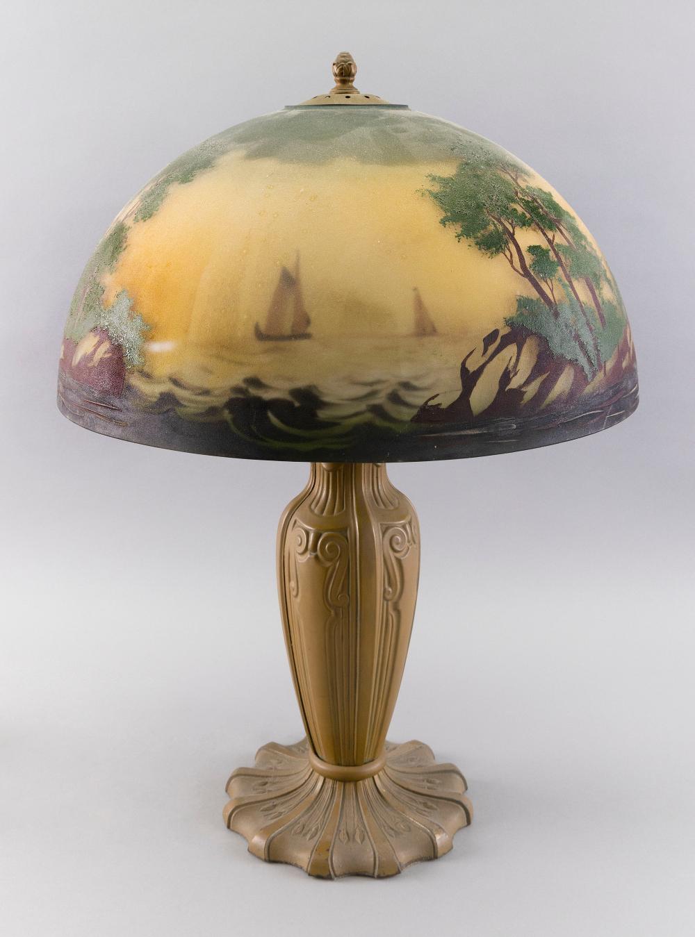 CAST METAL TABLE LAMP WITH