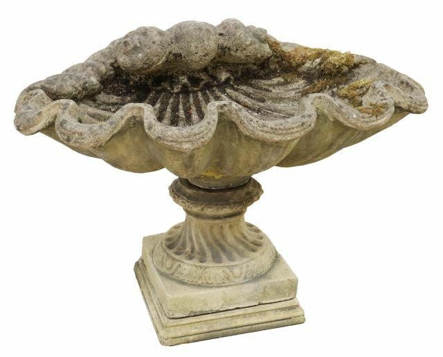 CAST STONE CLAM SHELL GARDEN
