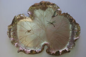 CASTILIAN LEAF FORM CARVED TRA