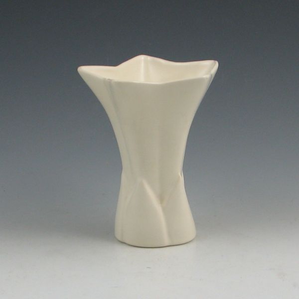 Catalina Pottery vase in white.