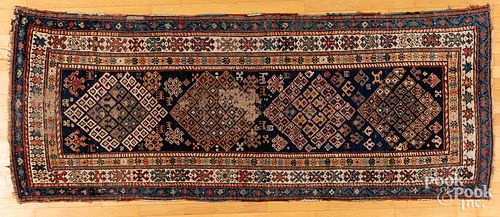 CAUCASIAN CARPET, EARLY 20TH