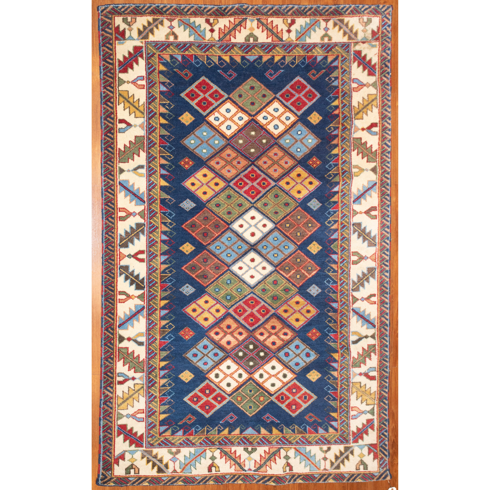 CAUCASIAN DESIGN RUG, 5 X 7.7