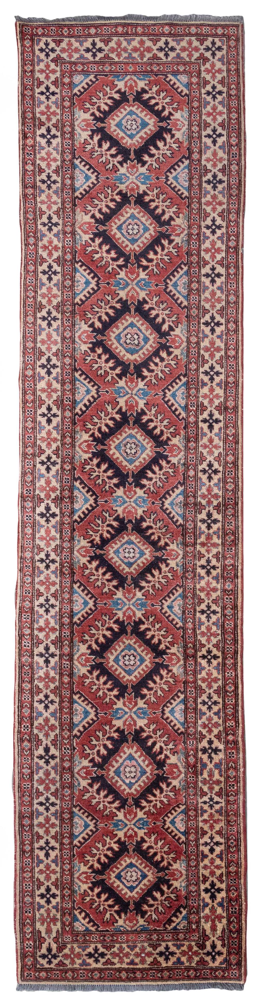 CAUCASIAN DESIGN RUNNER: 2’5” X