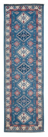CAUCASIAN DESIGN RUNNER: 2’8”