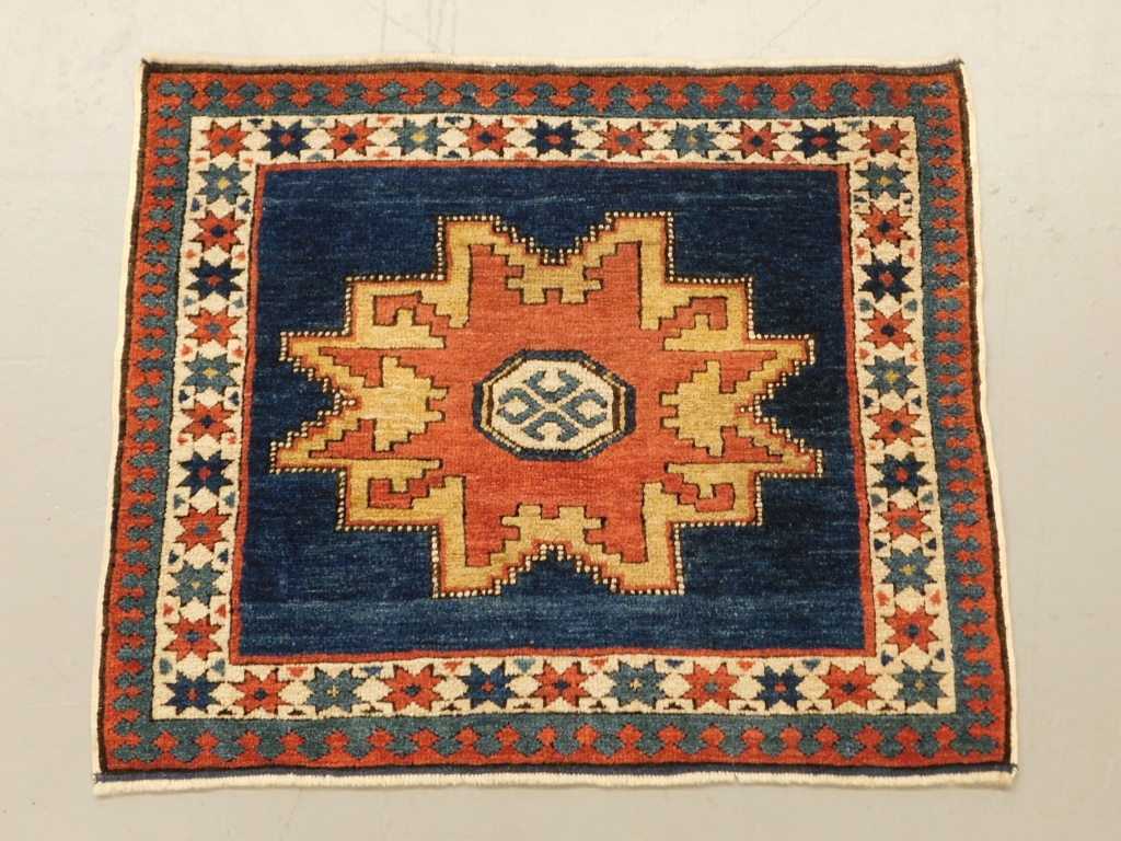 CAUCASIAN LESGHI STAR PATTERN