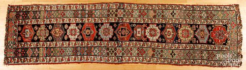 CAUCASIAN RUNNER, LATE 19TH