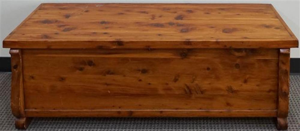 CEDAR BLANKET CHEST, H: 17-1/2