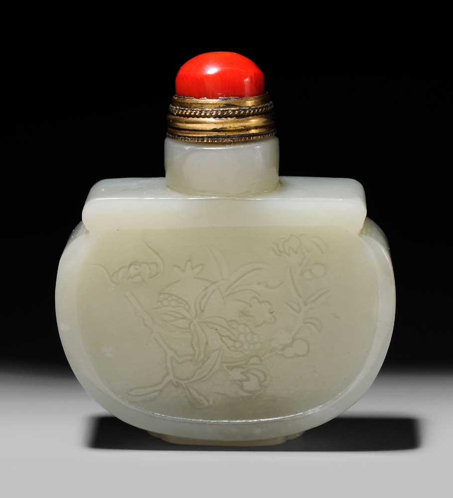 Celadon Jade Snuff Bottle