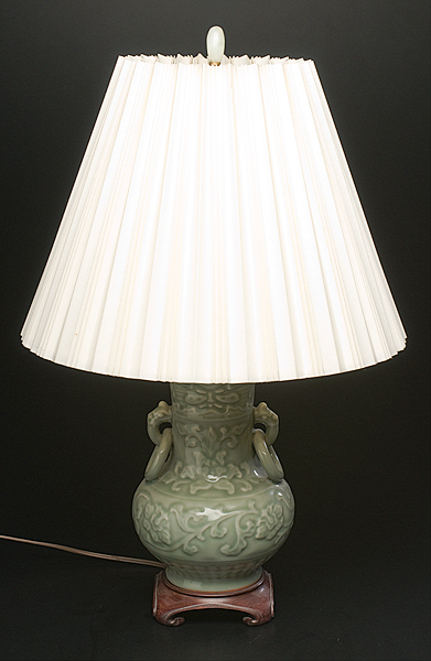 Celadon Lamp Chinese a green