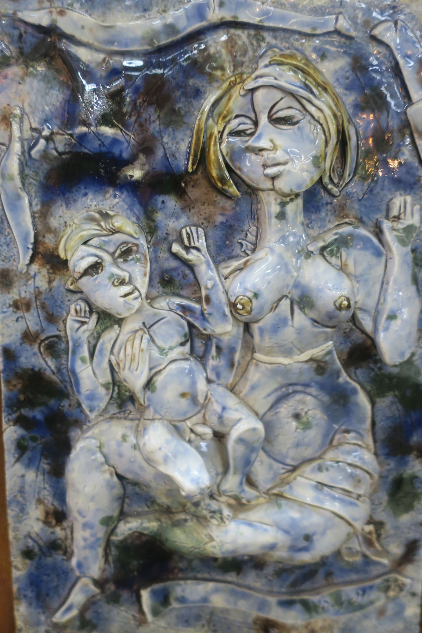 CERAMIC CLAY, SIGNED PLAQUE, MOTHER
