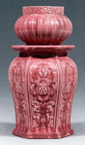 Ceramic jardini&egrave;re on s