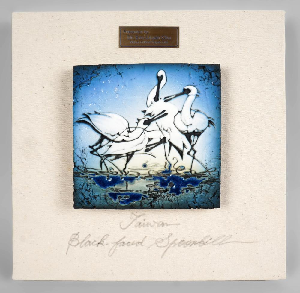 CERAMIC PLAQUE DEPICTING