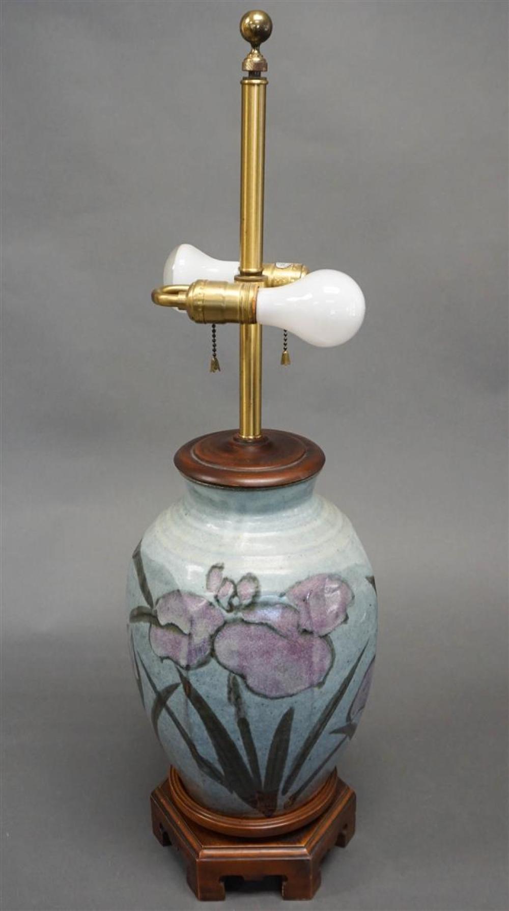CERAMIC TABLE LAMP, HEIGHT OVERALL: