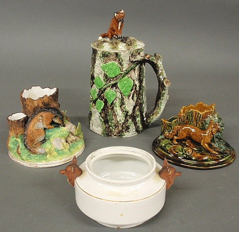 Ceramic tankard with fox lid