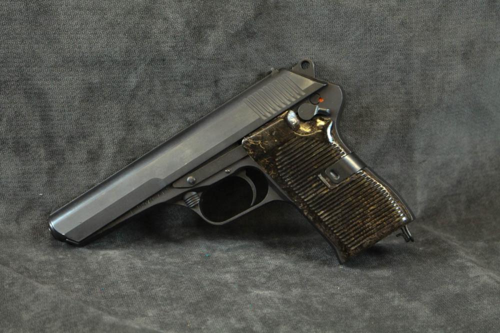 CESKA ZBROJOVKA (CZ) MODEL 52