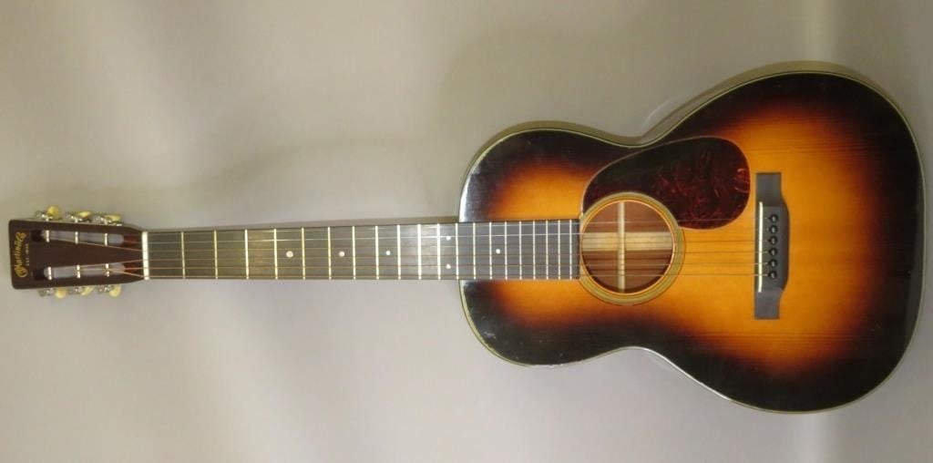 C.F. MARTIN 6 STRING ACOUSTIC