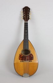 C.F. MARTIN & CO. BOWL-BACK MA