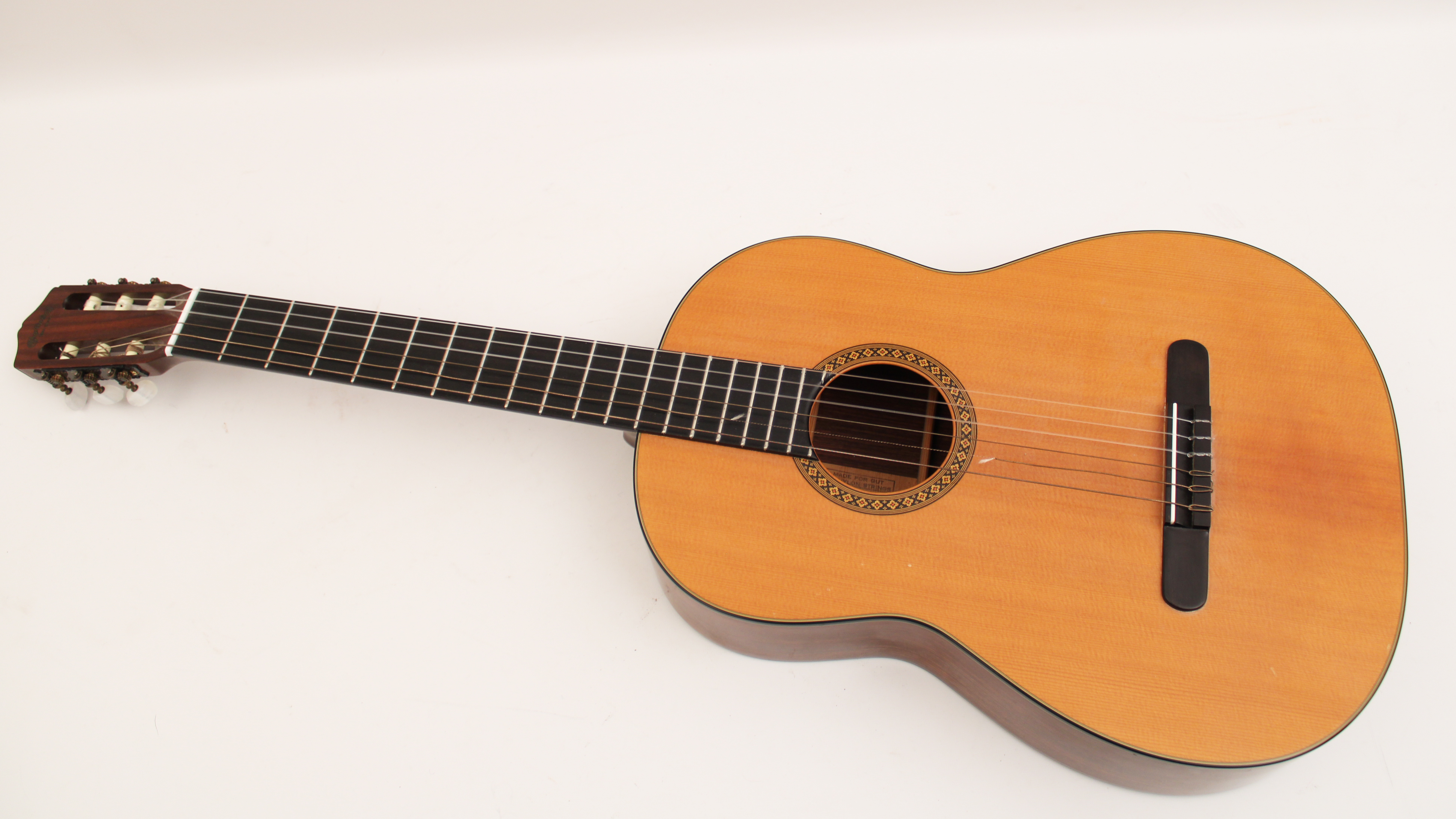 C.F. MARTIN N-20 CLASSICAL ACOUSTIC