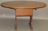 CHAIR TABLEca. 1800; oval top