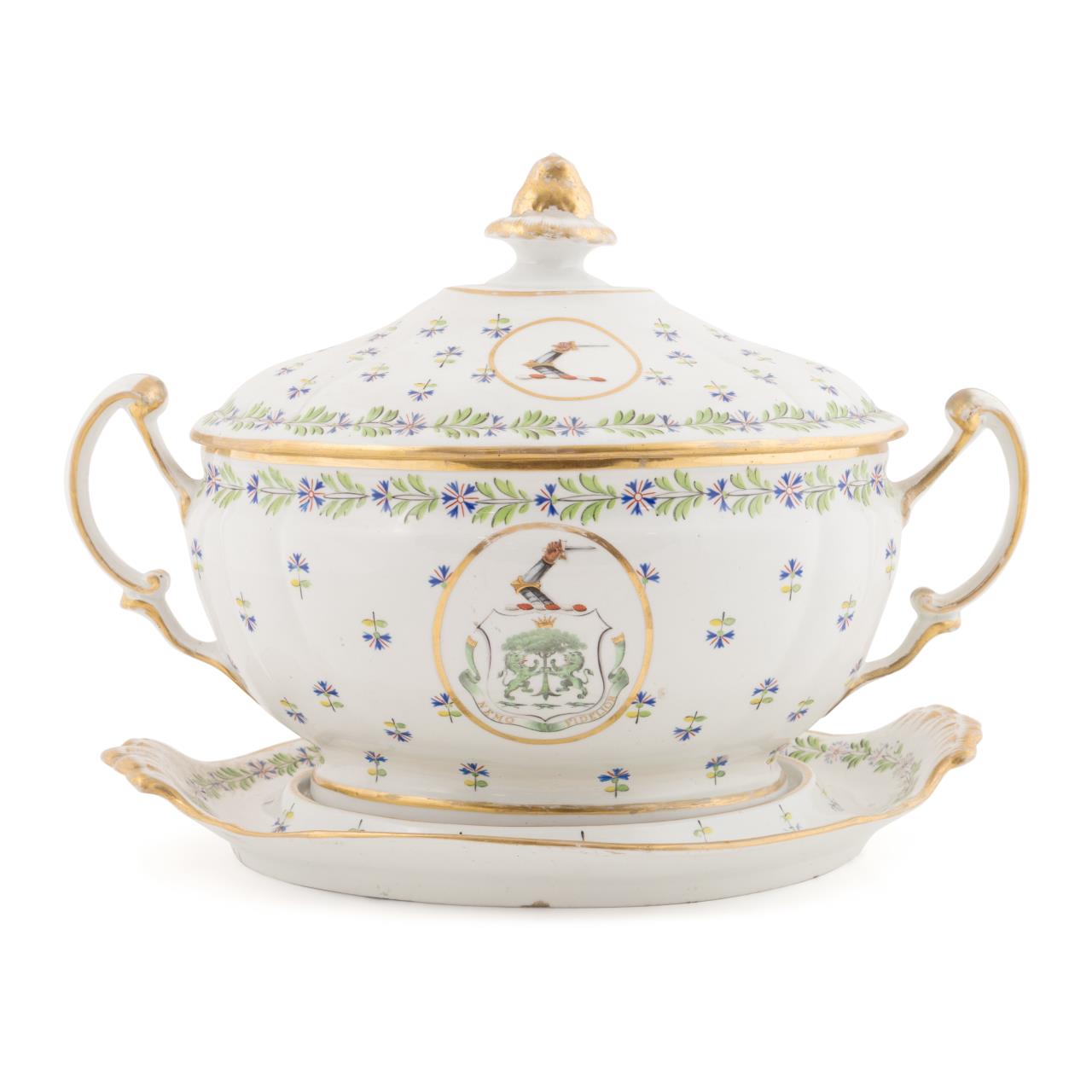 CHAMBERLAIN'S ARMORIAL TUREEN &