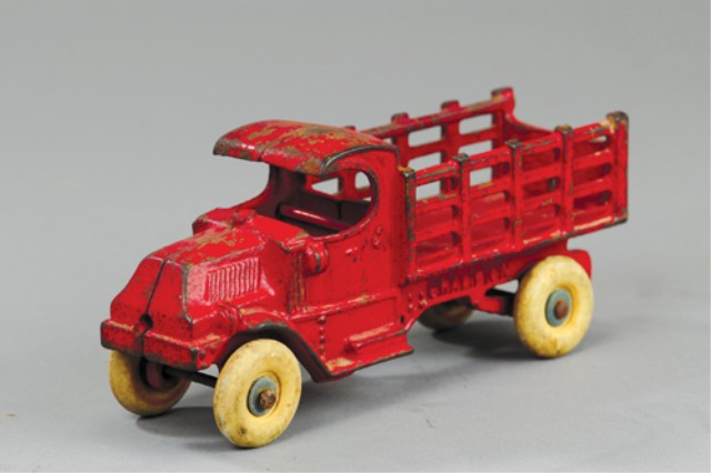 CHAMPION MACK STAKE TRUCK Cast iron