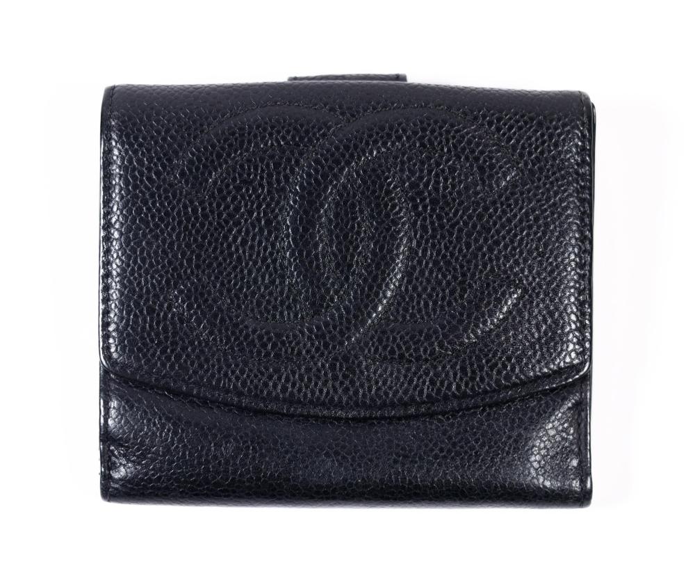 CHANEL BI-FOLD CAVIAR SKIN WALLET