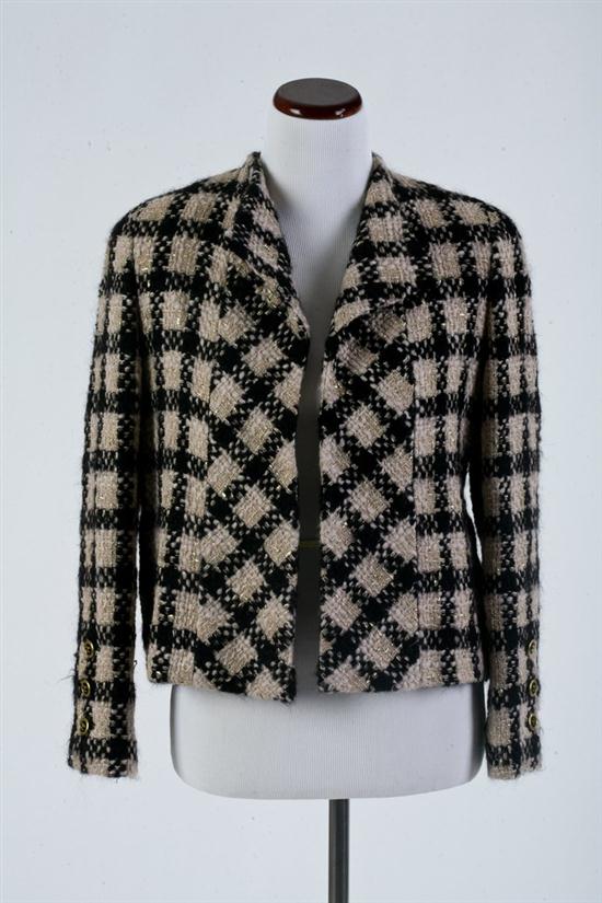 CHANEL BLACK AND BEIGE BOUCL? TWEED