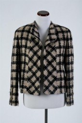 CHANEL BLACK AND BEIGE BOUCL?