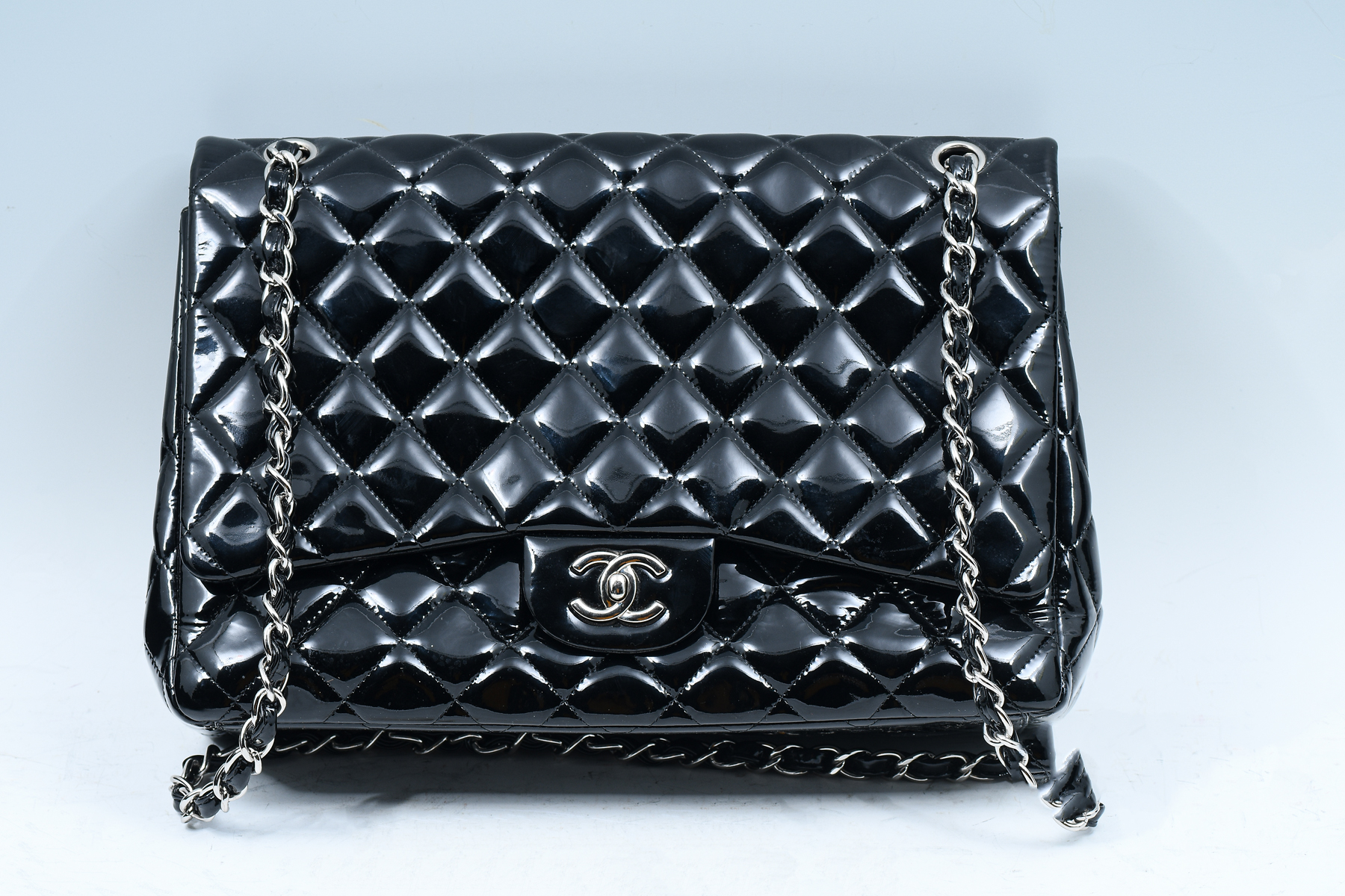 CHANEL BLACK PATENT QUILTED JUMBO