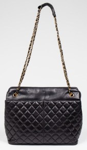 CHANEL BLACK QUILTED LEATHER T