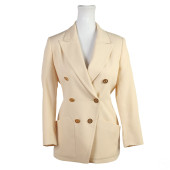 CHANEL BOUTIQUE GILT CC BUTTON