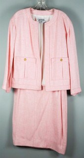 CHANEL BOUTIQUE PINK TWEED SKI