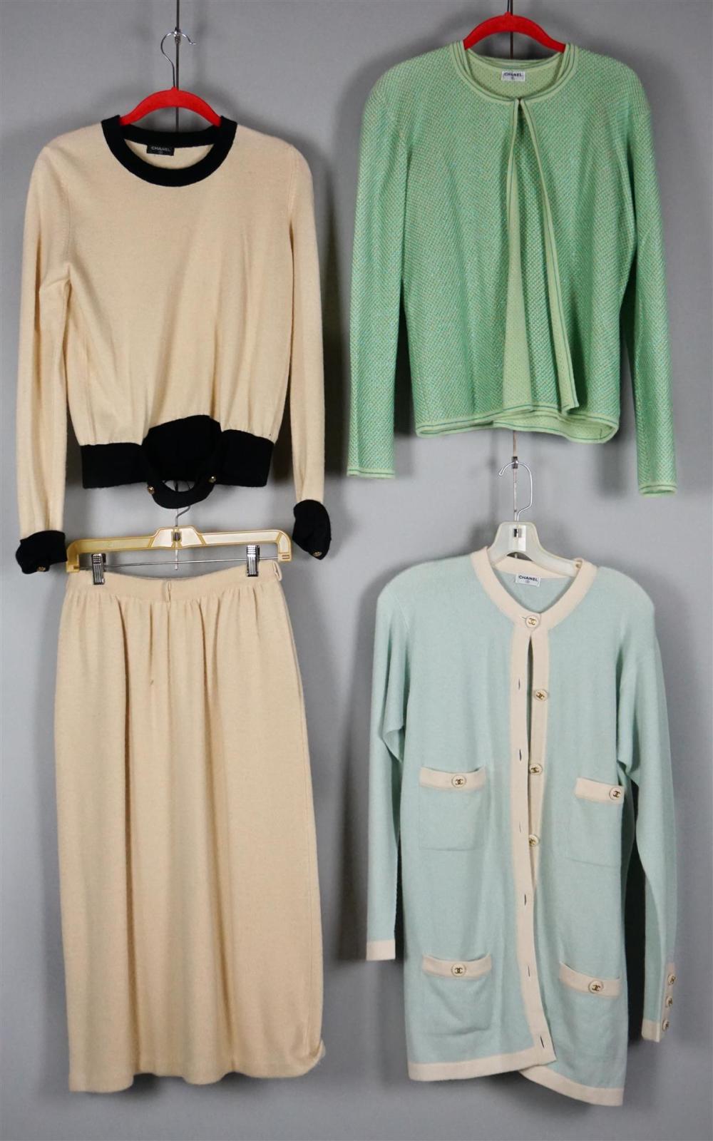 CHANEL CASHMERE SWEATER