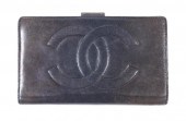 CHANEL CAVIAR SKIN COCO MARK W