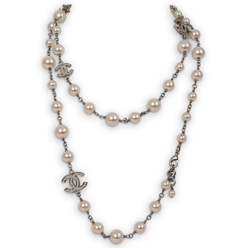CHANEL COSTUME BEADED PEARL