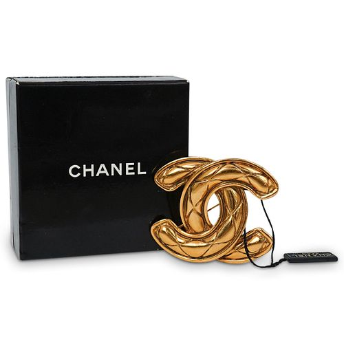 CHANEL COSTUME BROOCH