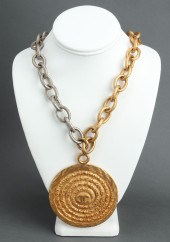 CHANEL GOLD-TONE PENDANT NECKL