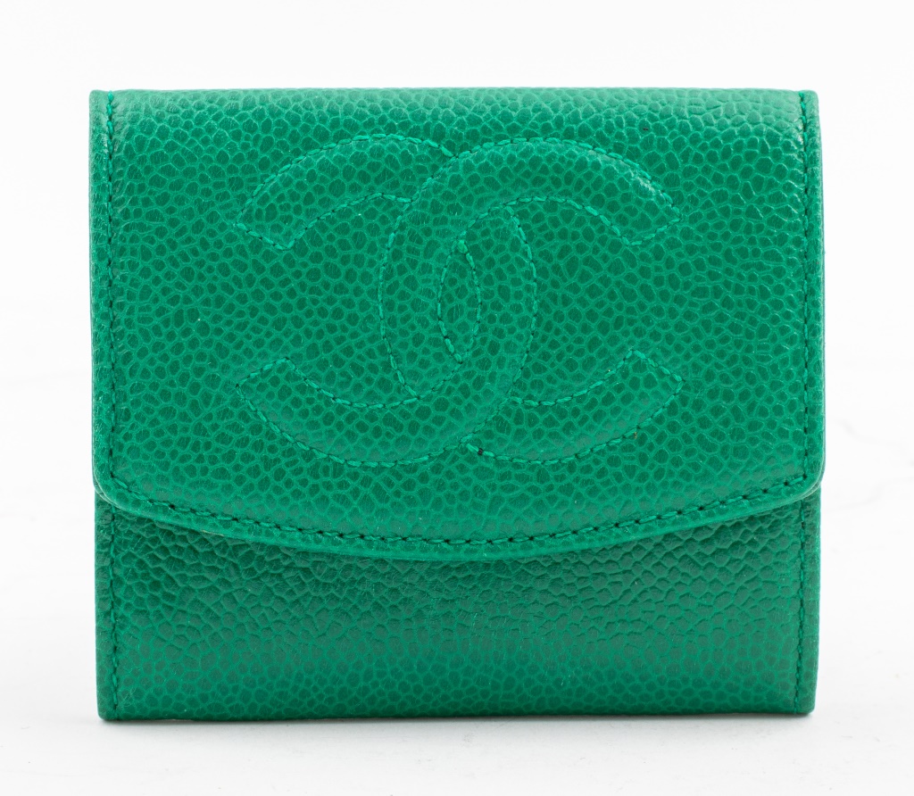 CHANEL GREEN CAVIAR LEATHER FOLDING