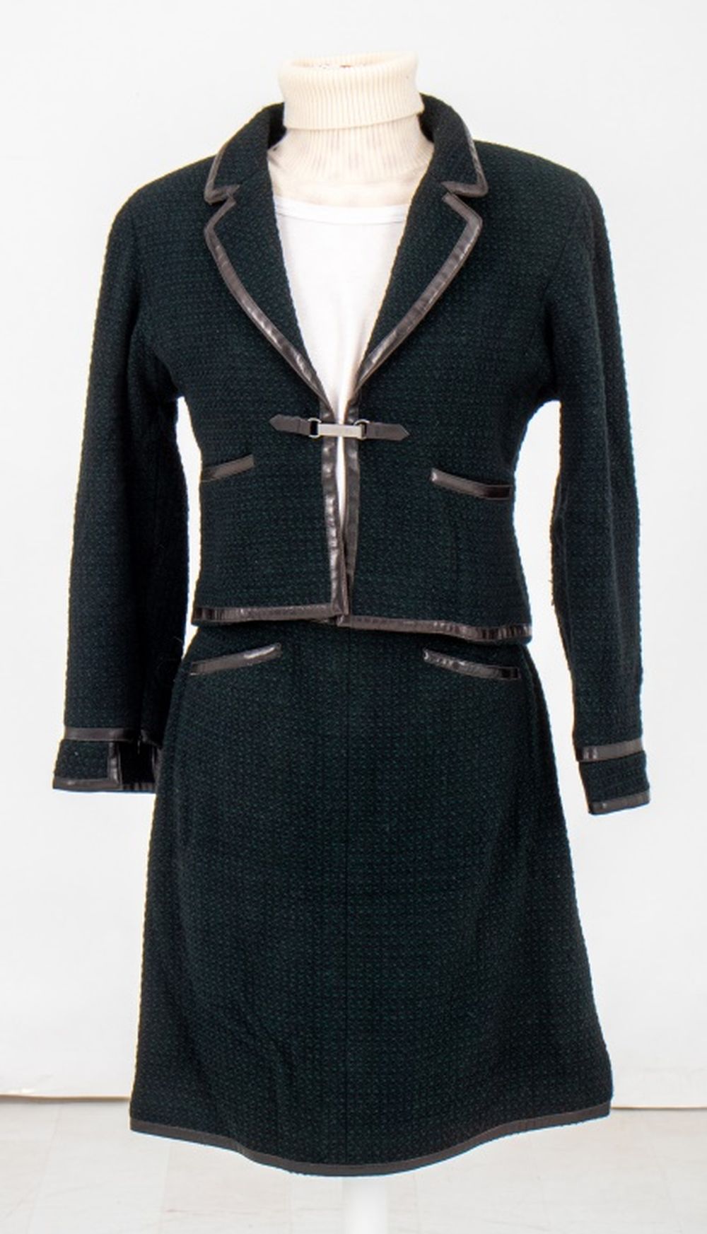 CHANEL GREEN WOOL AND LEATHER