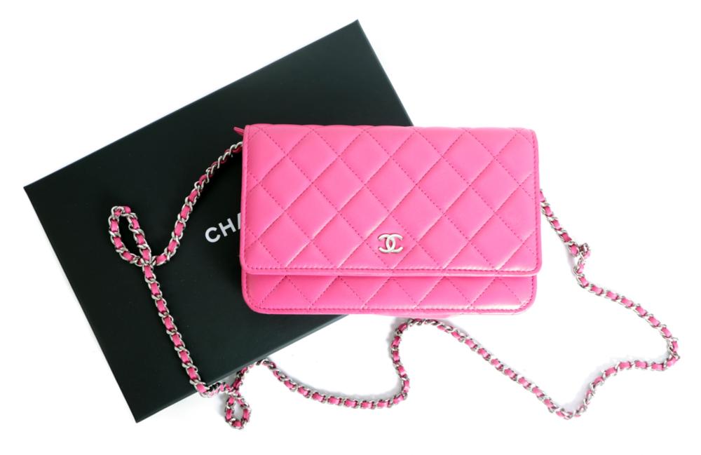 CHANEL PINK QUILTED LAMBSKIN WALLET
