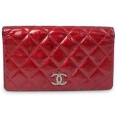 CHANEL RED PATENT LEATHER WALL