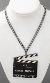 CHANEL RUNWAY ENAMEL "COCO MOV