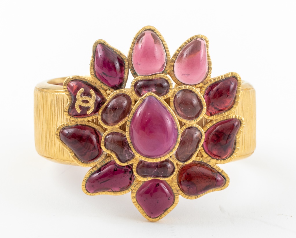 CHANEL RUNWAY GOLD-TONE GLASS CUFF,
