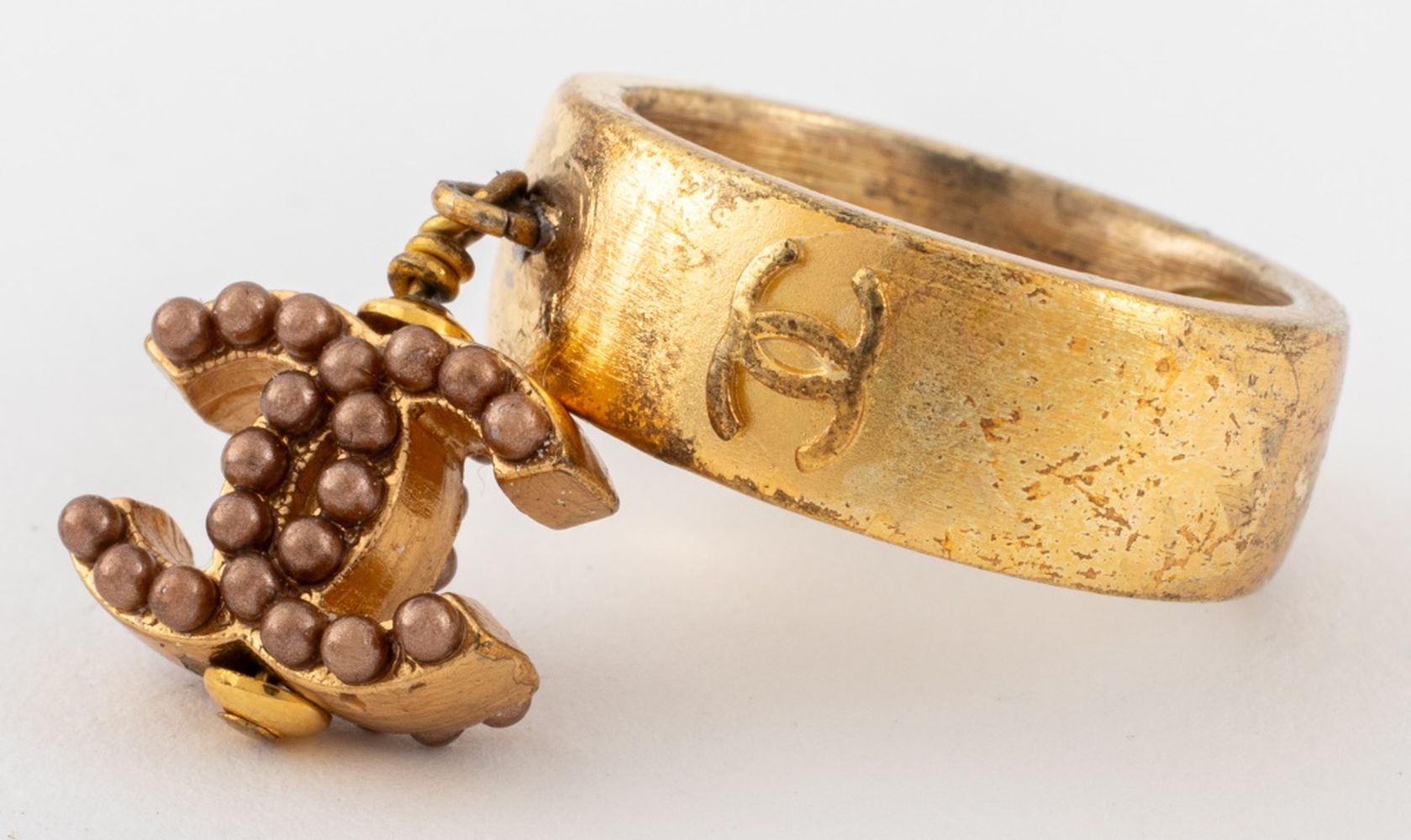CHANEL RUNWAY GOLD-TONE RING,