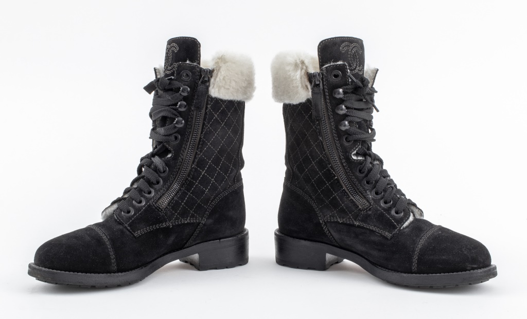 CHANEL SUEDE & SHEARLING LINED