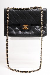CHANEL VINTAGE BLACK QUILTED L