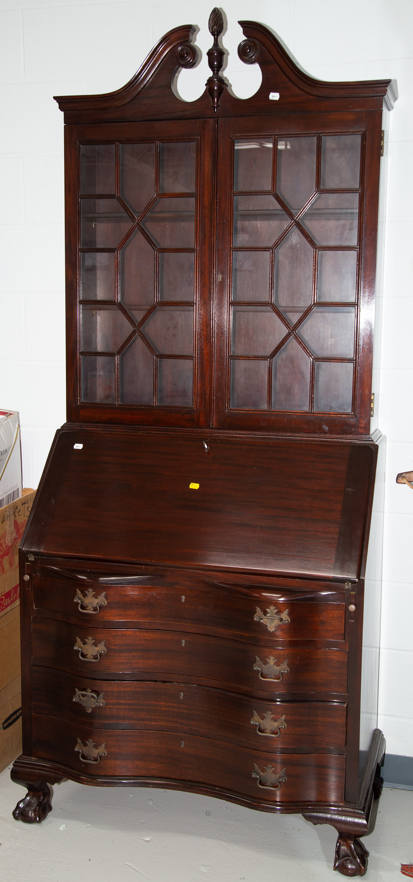 CHARAK CHIPPENDALE STYLE MAHOGANY