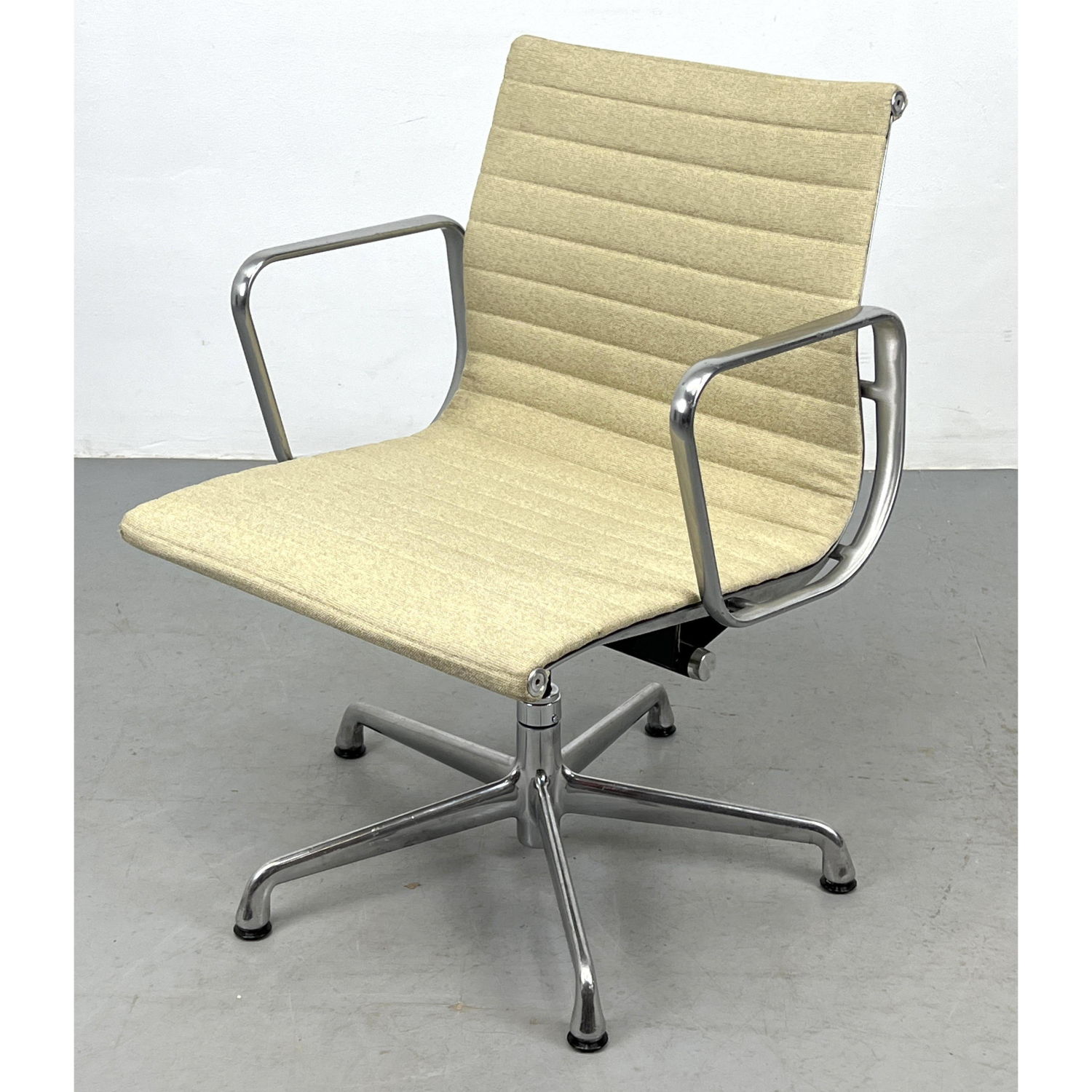 CHARLES EAMES for HERMAN MILLER